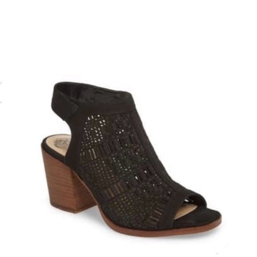 NEW Vince Camuto Block Heel Sandal Size 10